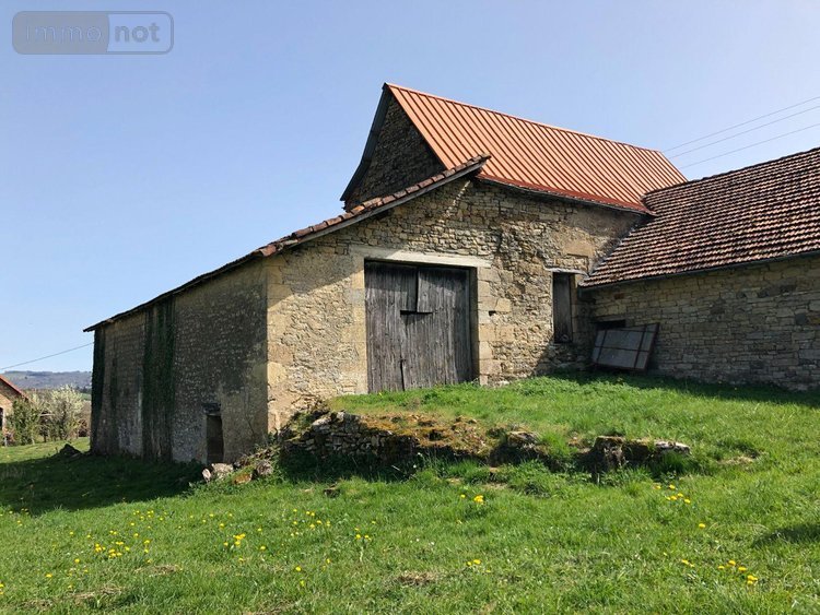 Maison a vendre Assier 46320 Lot 215 m2  95400 euros