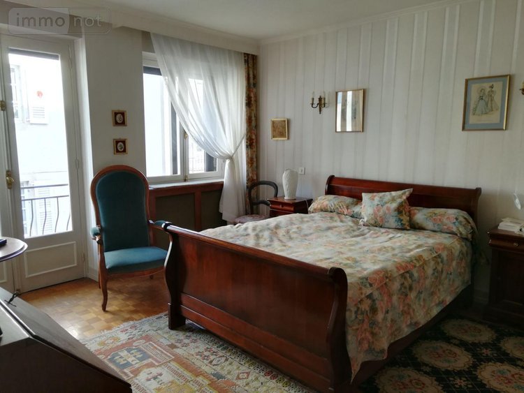 Maison a vendre Vic-sur-Cère 15800 Cantal 160 m2 7 pièces 143100 euros