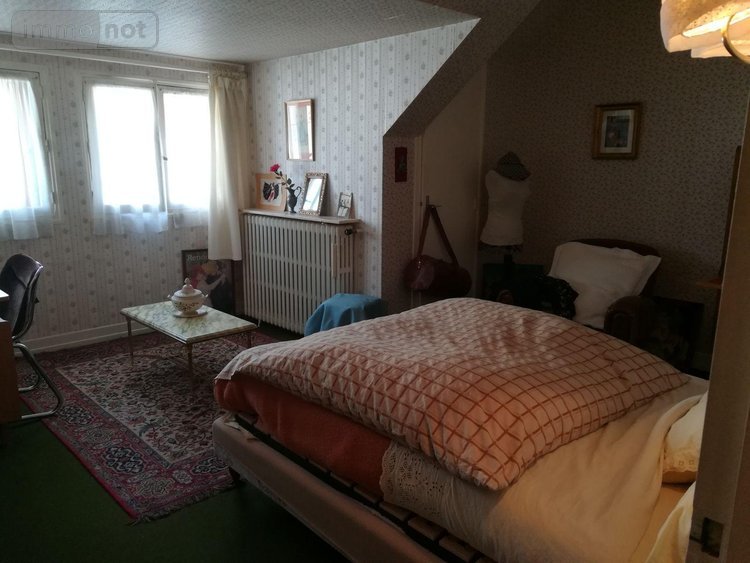 Maison a vendre Vic-sur-Cère 15800 Cantal 160 m2 7 pièces 143100 euros