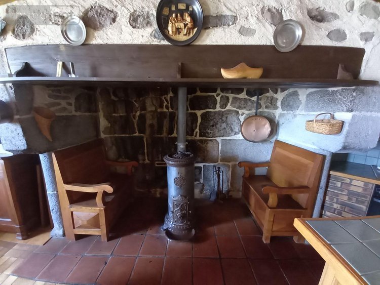 Maison a vendre Saint-Jacques-des-Blats 15800 Cantal 62 m2 3 pièces 95750 euros
