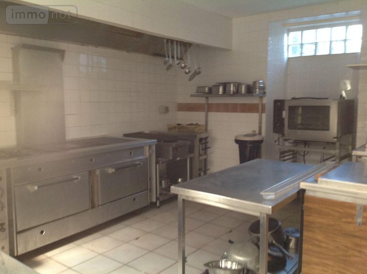 Fonds et murs commerciaux a vendre Saint-Gaultier 36800 Indre  116600 euros