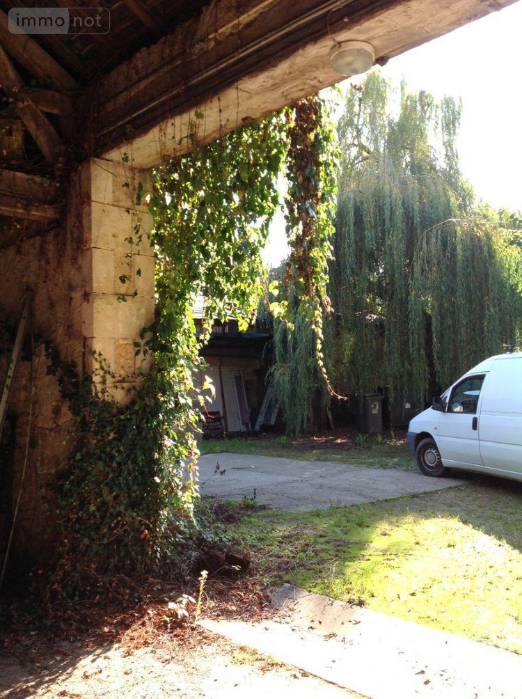 Fonds et murs commerciaux a vendre Saint-Gaultier 36800 Indre  116600 euros