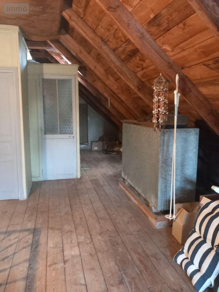 Maison a vendre Chavagnac 15300 Cantal 196 m2 10 pièces 154000 euros