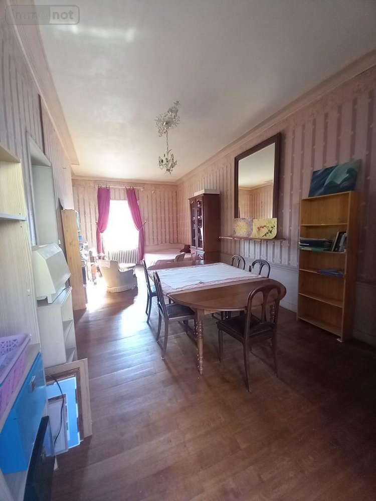 Maison a vendre Chavagnac 15300 Cantal 196 m2 10 pièces 139000 euros