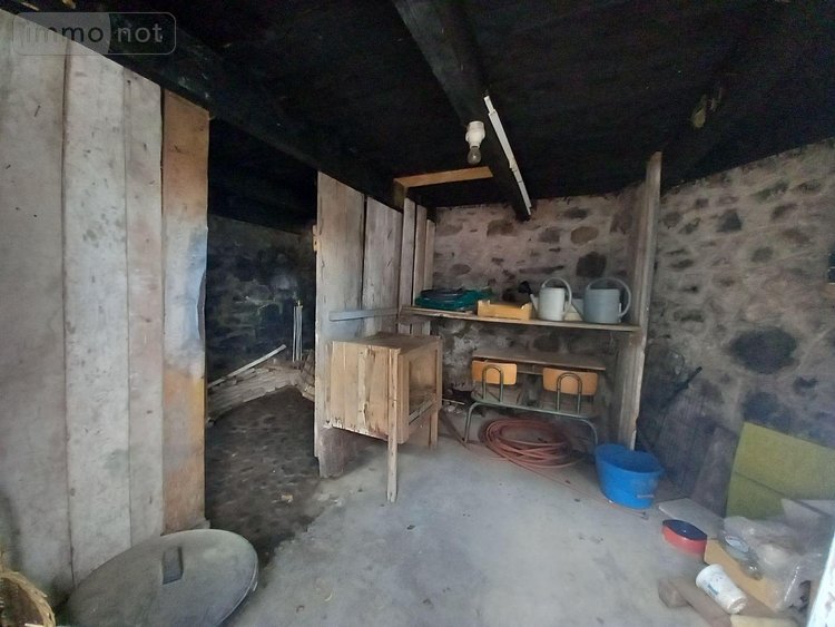 Maison a vendre Chavagnac 15300 Cantal 196 m2 10 pièces 139000 euros