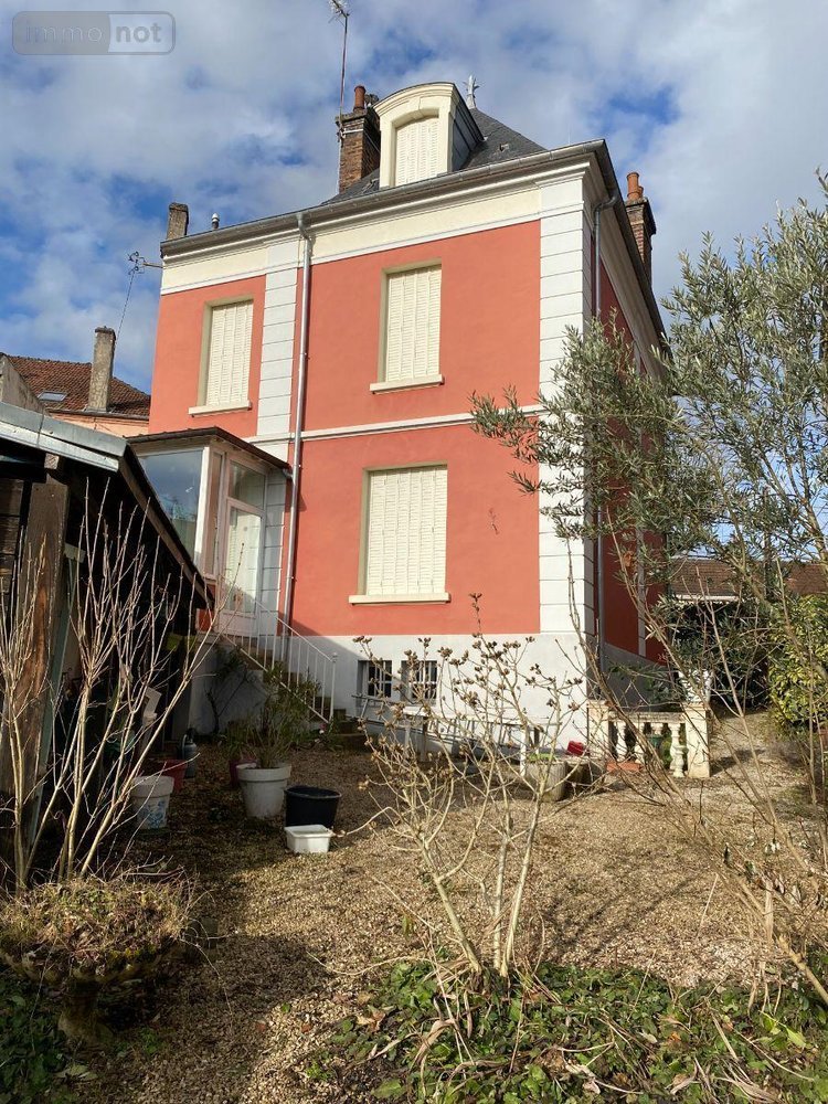 Maison a vendre Le Creusot 71200 Saône-et-Loire 196 m2 9 pièces 257900 euros