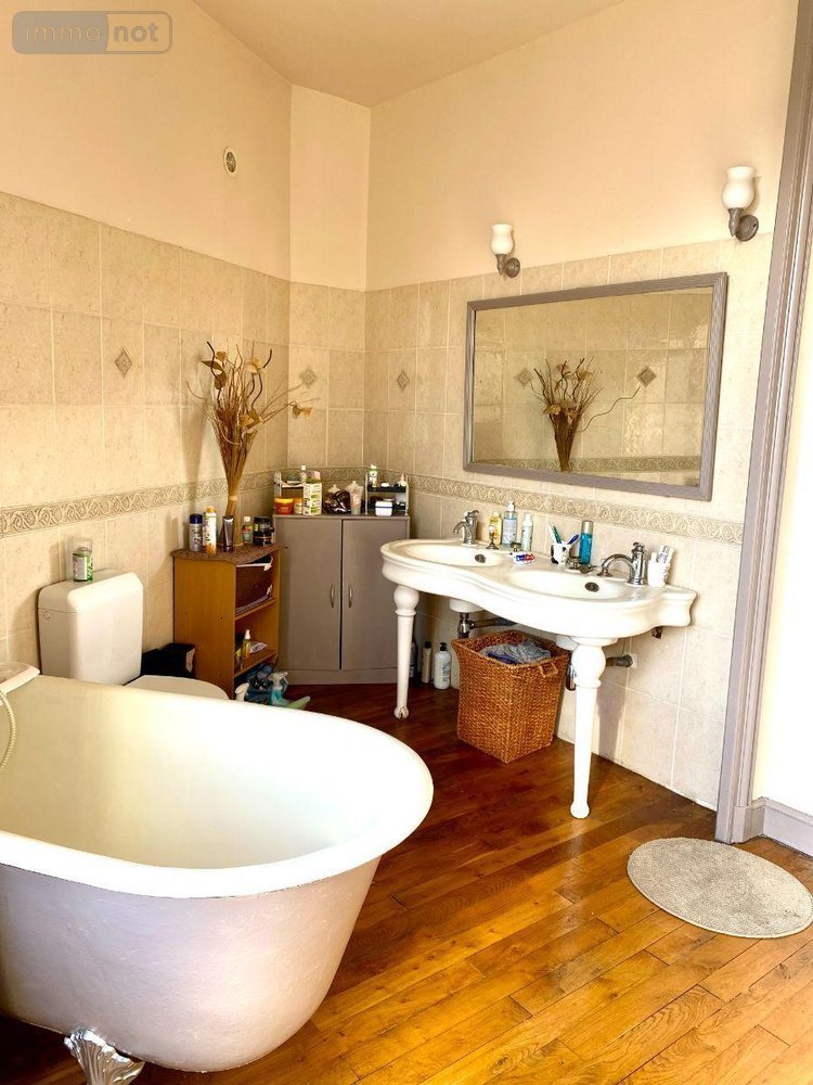 Maison a vendre Le Creusot 71200 Saône-et-Loire 196 m2 9 pièces 236900 euros