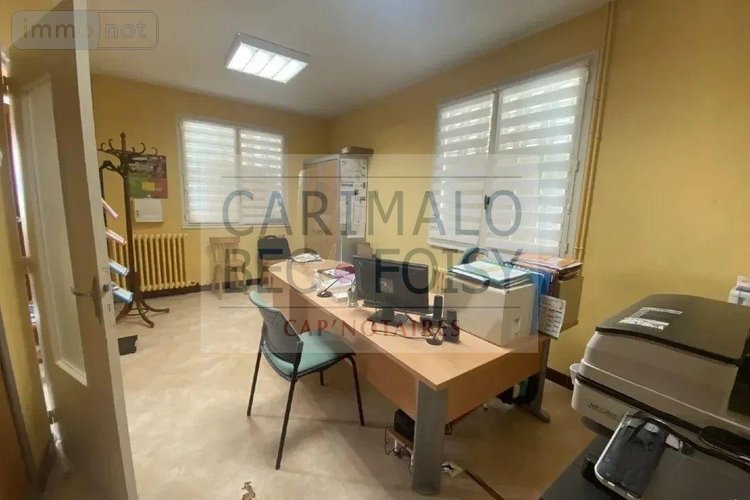 Immeuble a vendre Saint-Hilaire-sur-Yerre 28220 Eure-et-Loir 360 m2  191000 euros