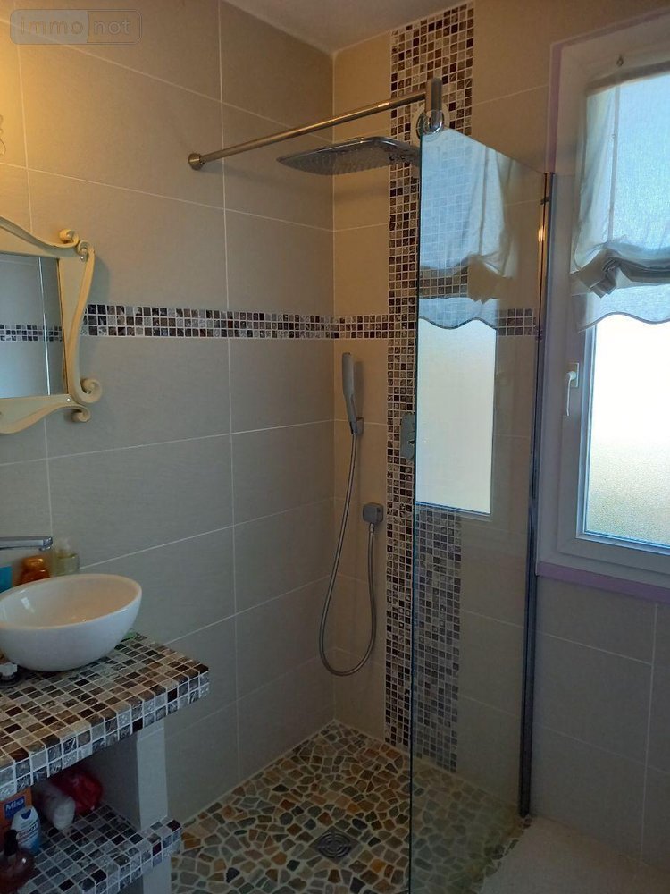 Maison a vendre Naucelles 15250 Cantal 230 m2 9 pièces 284400 euros