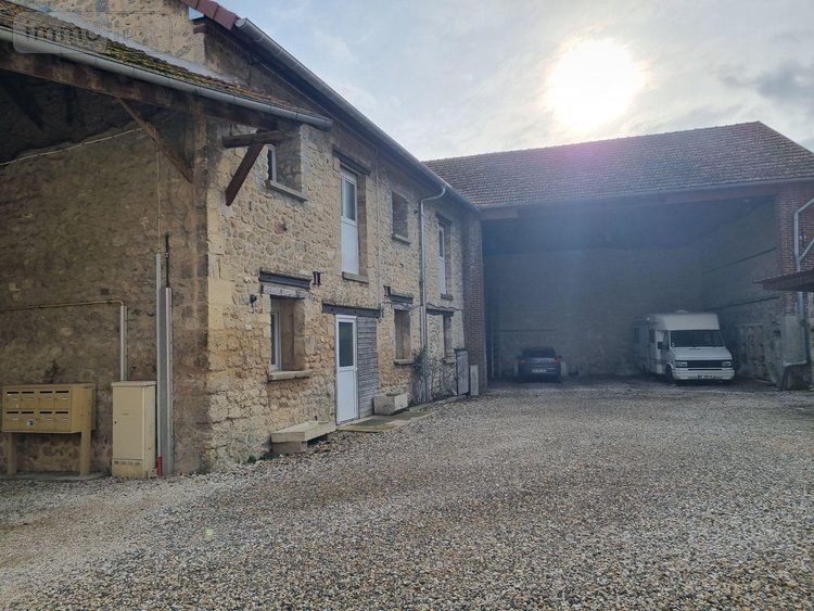 Immeuble a vendre Fismes 51170 Marne 484 m2  640500 euros