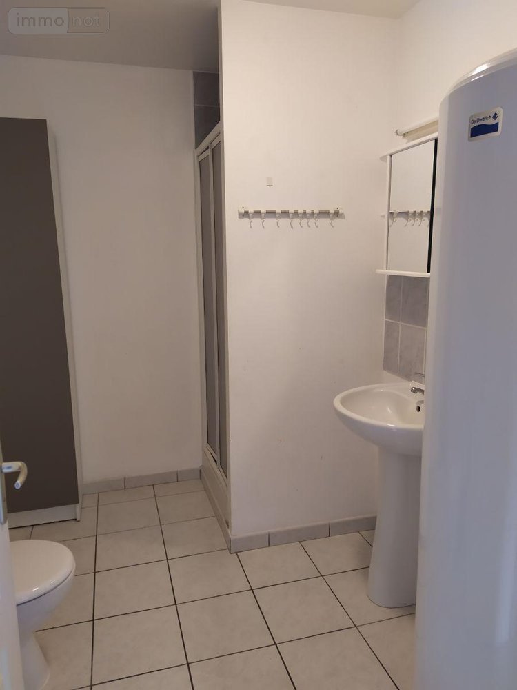 Location appartement Estaires 59940 Nord 49 m2  667 euros