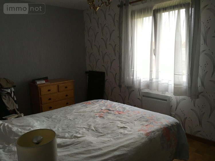 Location maison Châtelraould-Saint-Louvent 51300 Marne 133 m2 6 pièces 700 euros