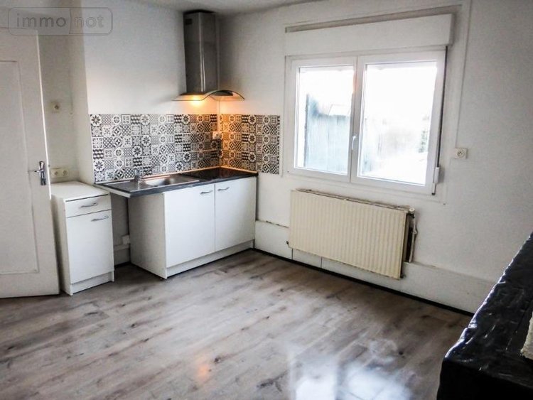 Location appartement Saint-Pol-sur-Mer 59430 Nord 84 m2 3 pièces 650 euros