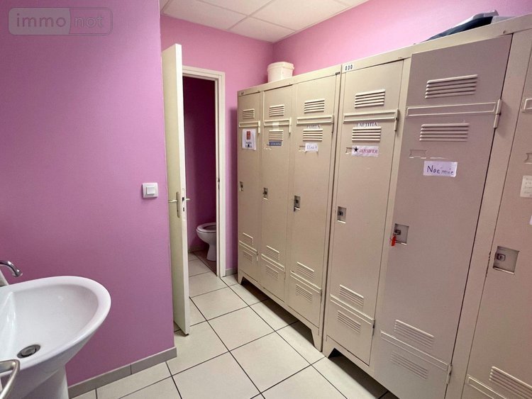 Fonds et murs commerciaux a vendre Le Molay-Littry 14330 Calvados 554 m2  519400 euros