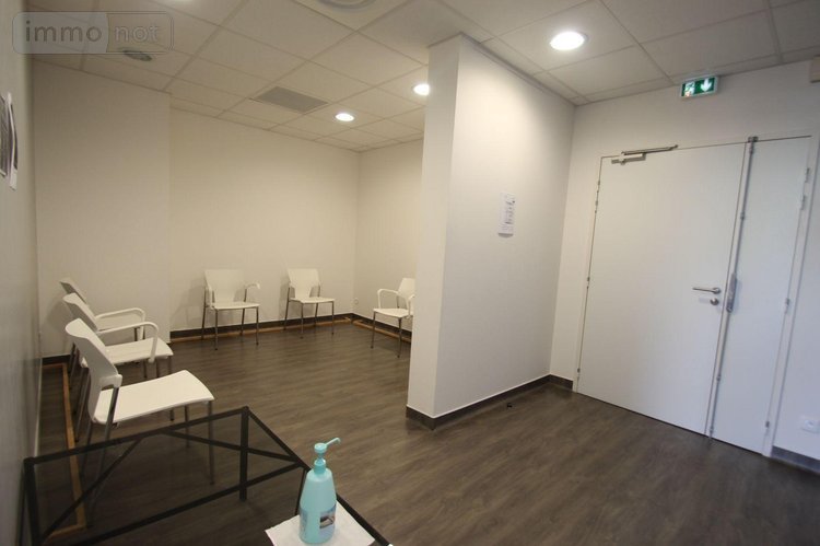 Fonds et murs commerciaux a vendre Chalon-sur-Saône 71100 Saône-et-Loire  160000 euros