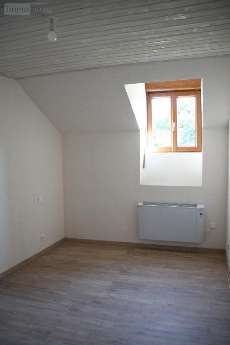 Location maison Veyrières 19200 Corrèze 58 m2 3 pièces 610 euros