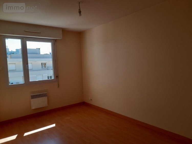 Location appartement Rennes 35000 Ille-et-Vilaine 74 m2 3 pièces 945 euros