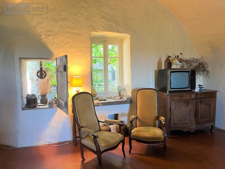 Viager propriete Vézelay 89450 Yonne 292 m2  123400 euros