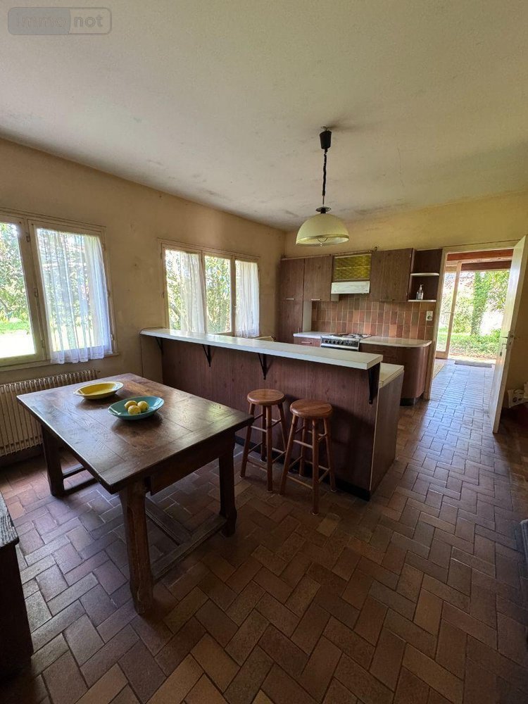 Maison a vendre Neuvy-Saint-Sépulchre 36230 Indre 250 m2 10 pièces 198000 euros