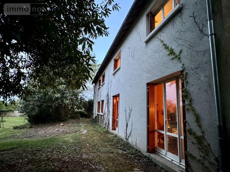 Maison a vendre Neuvy-Saint-Sépulchre 36230 Indre 250 m2 10 pièces 198000 euros