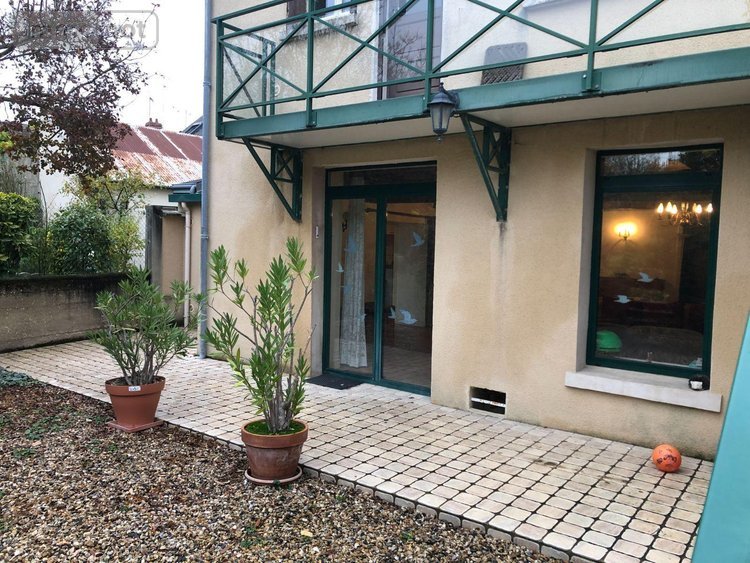 Maison a vendre Issoudun 36100 Indre 250 m2 9 pièces 210800 euros