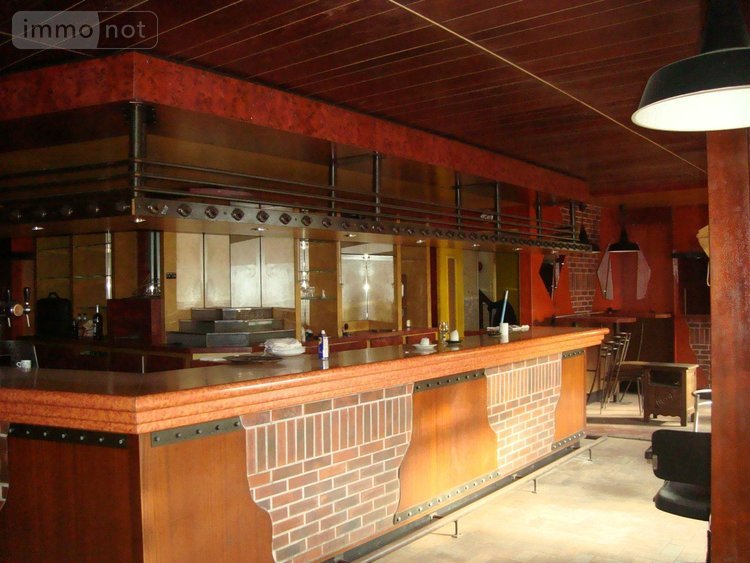 Immeuble a vendre Cléguérec 56480 Morbihan 350 m2  172000 euros