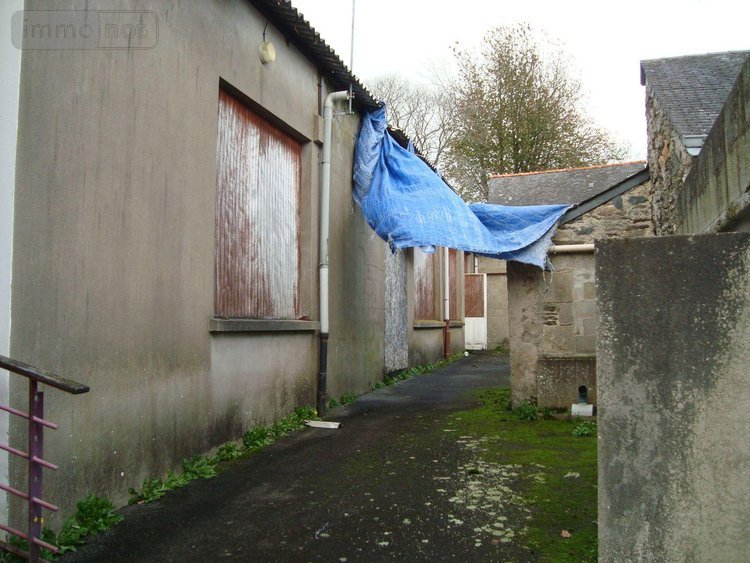 Immeuble a vendre Cléguérec 56480 Morbihan 350 m2  172000 euros