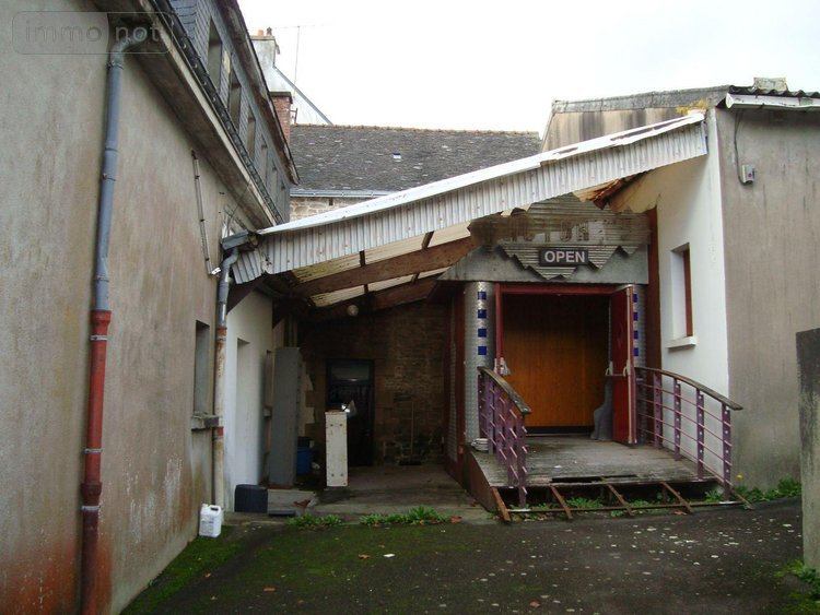 Immeuble a vendre Cléguérec 56480 Morbihan 350 m2  172000 euros