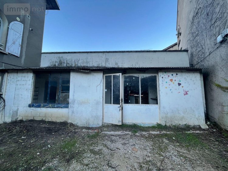 Immeuble a vendre Figeac 46100 Lot 143 m2  125600 euros