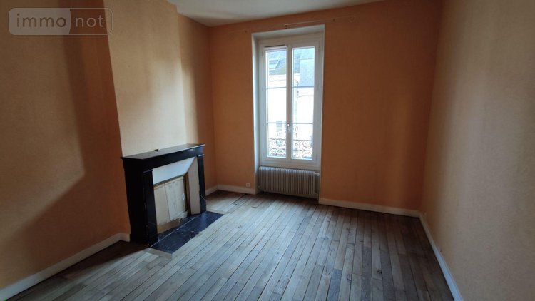 Appartement a vendre Mehun-sur-Yèvre 18500 Cher 67 m2 3 pièces 50000 euros
