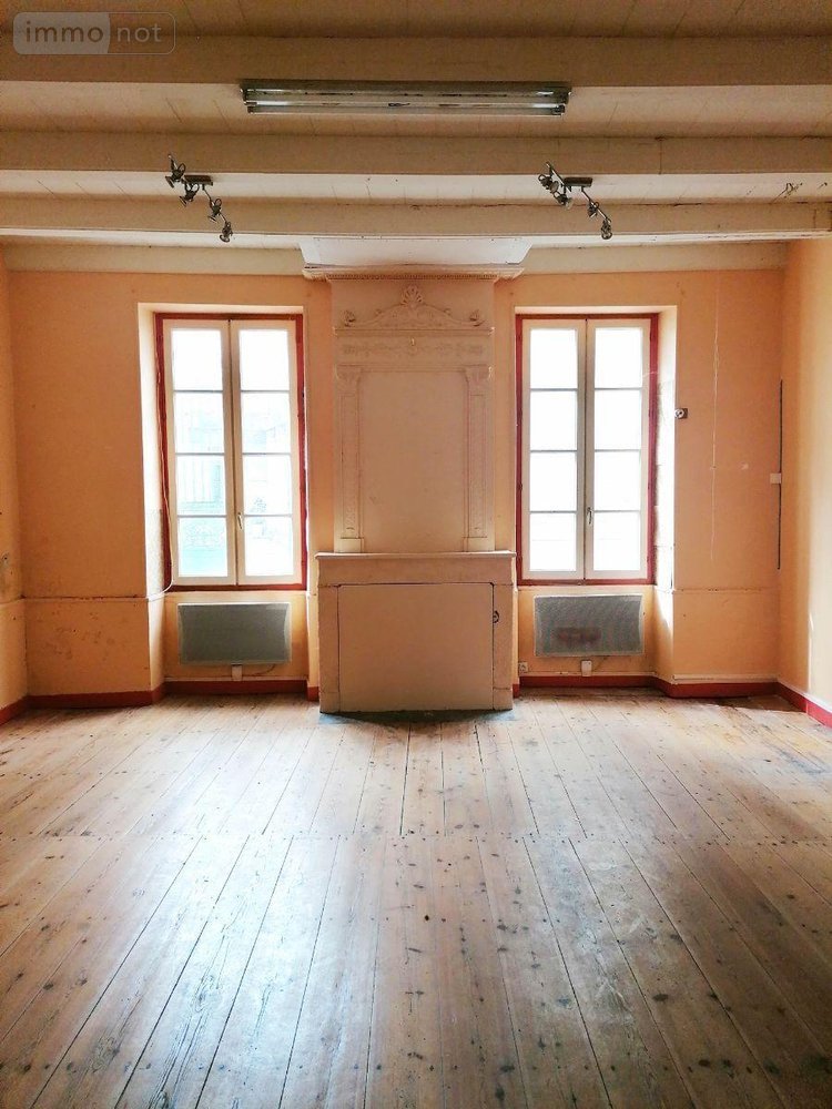 Maison a vendre Marans 17230 Charente-Maritime 188 m2  136500 euros