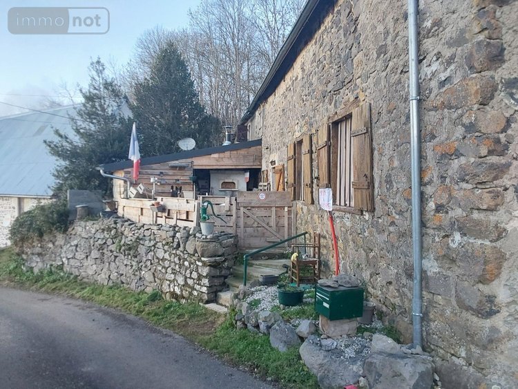 Maison a vendre Marcenat 15190 Cantal 122 m2 5 pièces 80000 euros