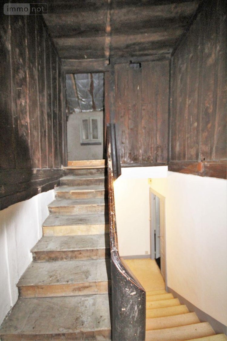 Immeuble a vendre Villefranche-de-Rouergue 12200 Aveyron 200 m2  148000 euros