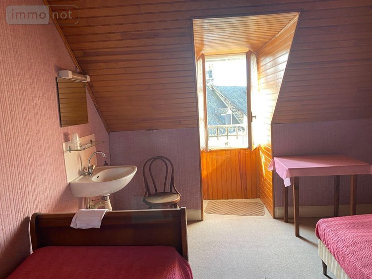 Maison a vendre Anglards-de-Salers 15380 Cantal 295 m2  106000 euros