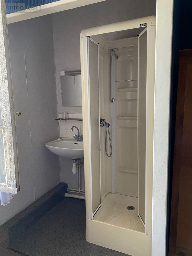 Maison a vendre Anglards-de-Salers 15380 Cantal 295 m2  106000 euros