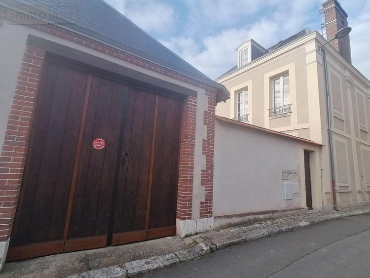 Immeuble a vendre Châteaudun 28200 Eure-et-Loir 110 m2  212500 euros