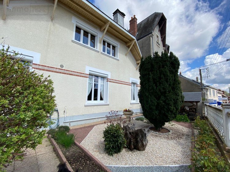 Maison a vendre Vierzon 18100 Cher 260 m2 7 pièces 252960 euros