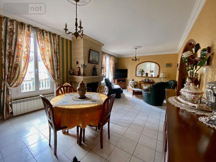 Maison a vendre Vierzon 18100 Cher 260 m2 7 pièces 252960 euros