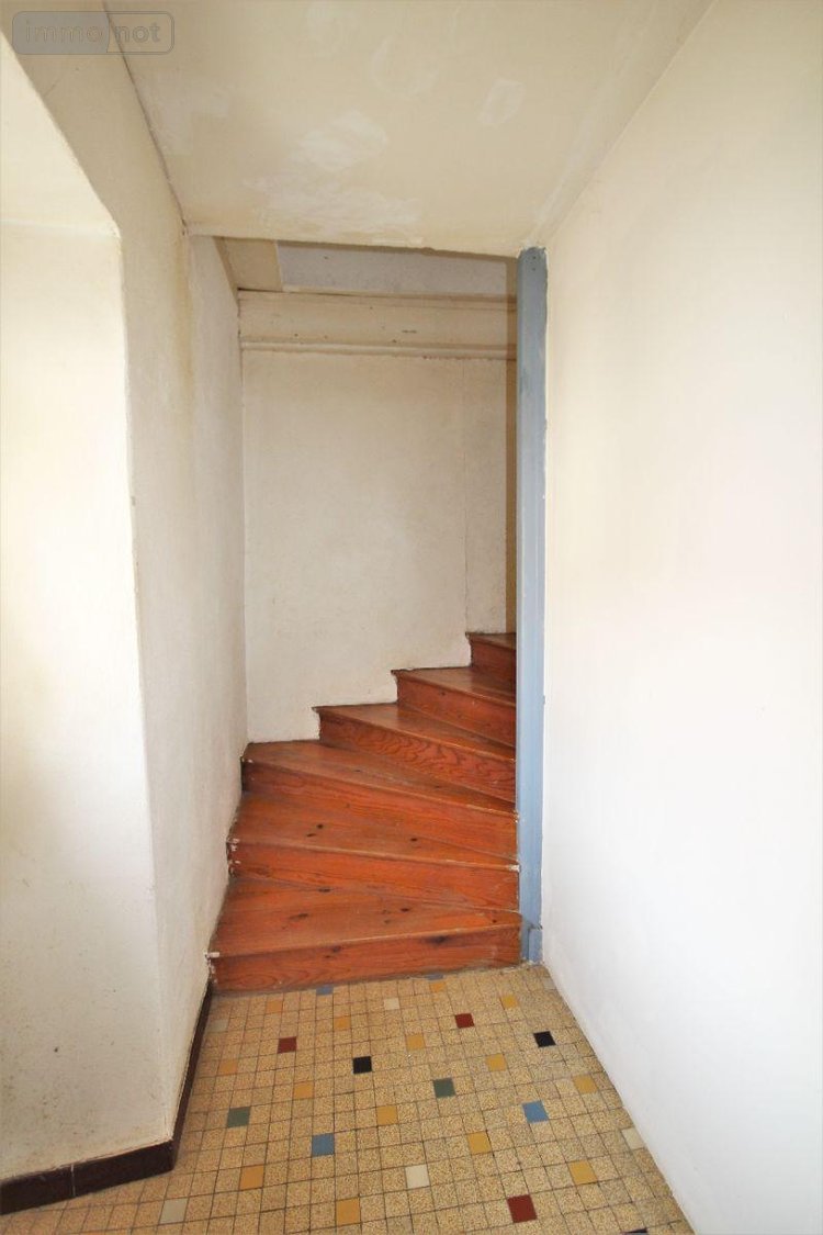 Immeuble a vendre Villefranche-de-Rouergue 12200 Aveyron 170 m2  139670 euros