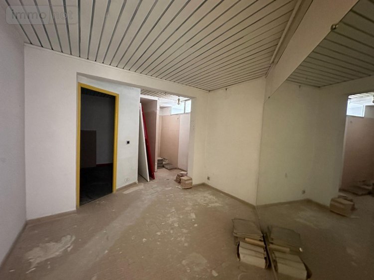 Location fonds et murs commerciaux Pessac 33600 Gironde 242 m2  960 euros