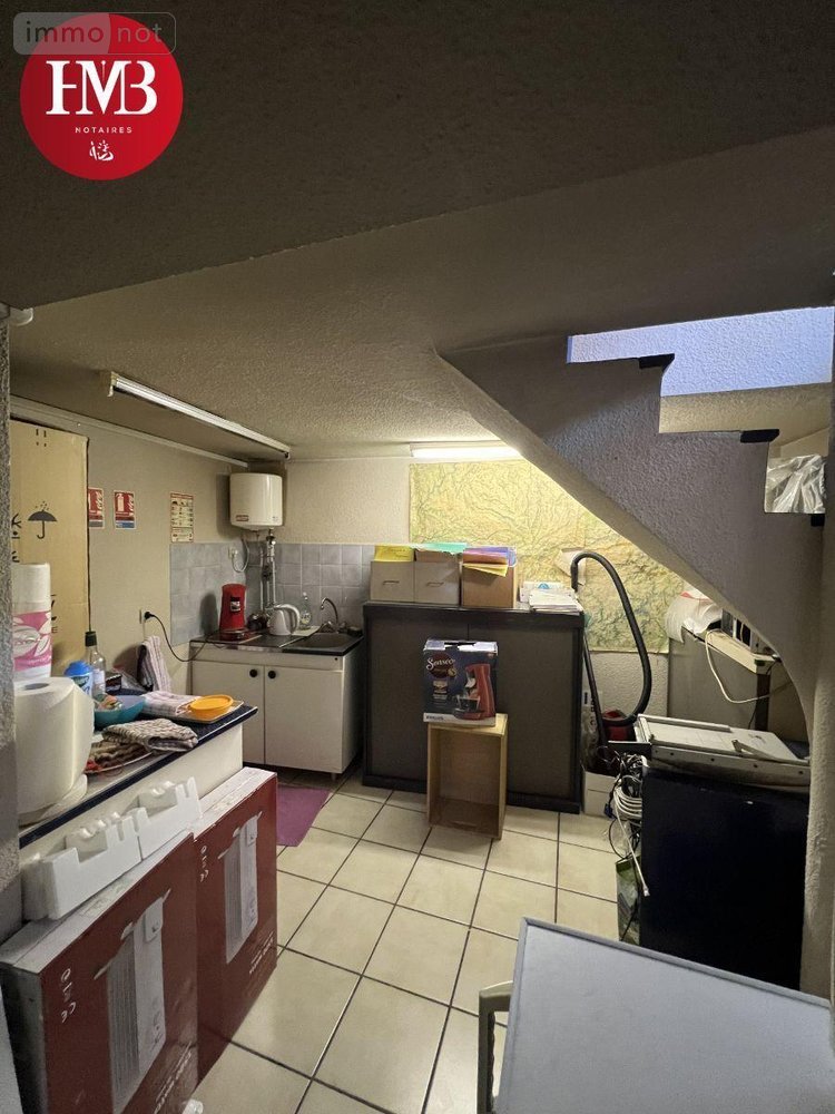 Fonds et murs commerciaux a vendre Aurillac 15000 Cantal 70 m2  73500 euros