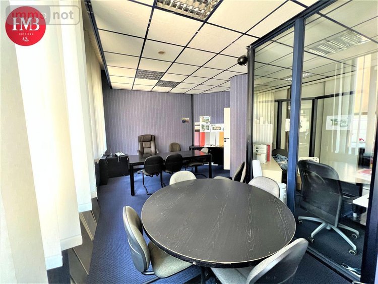 Fonds et murs commerciaux a vendre Aurillac 15000 Cantal 70 m2  73500 euros