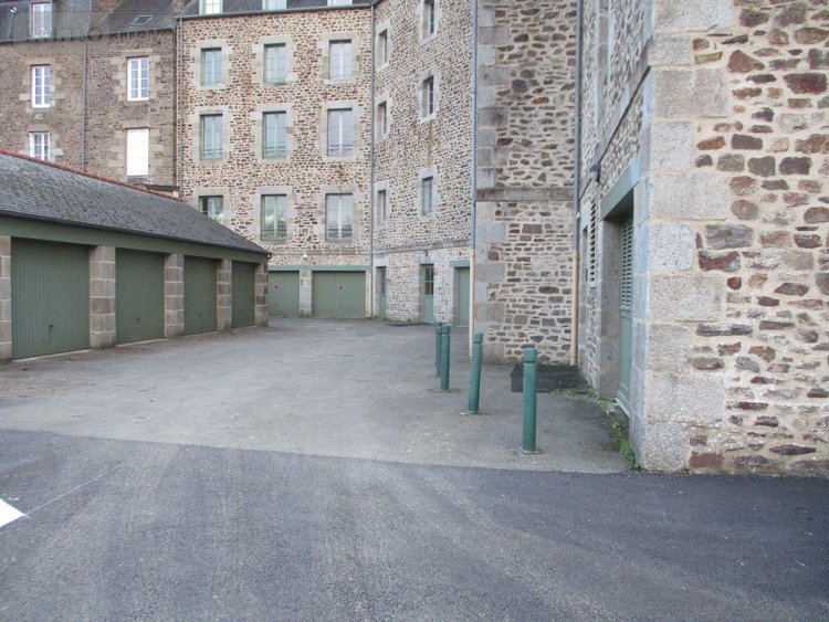 Fonds et murs commerciaux a vendre Fougères 35300 Ille-et-Vilaine 288 m2  597770 euros