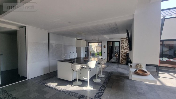 propriete a vendre Fougères 35300 Ille-et-Vilaine 535 m2 8 pièces 960480 euros