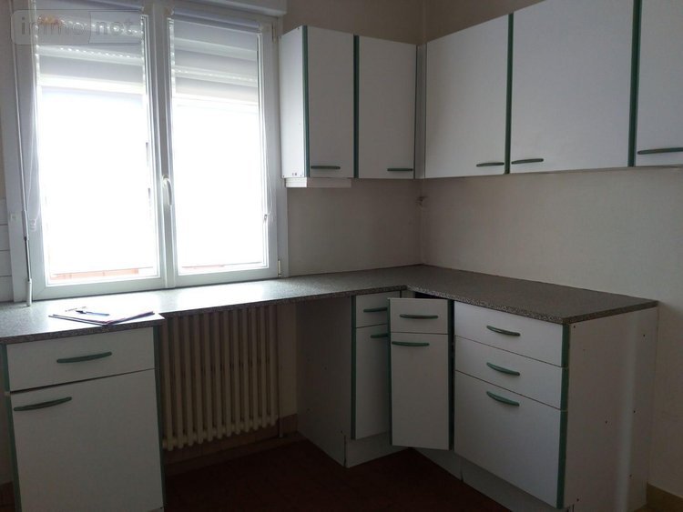 Location maison Villaines-la-Juhel 53700 Mayenne 86 m2 6 pièces 450 euros