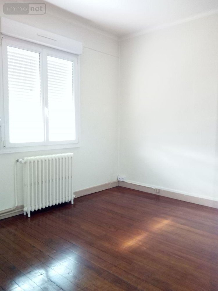 Location maison Villaines-la-Juhel 53700 Mayenne 86 m2 6 pièces 450 euros