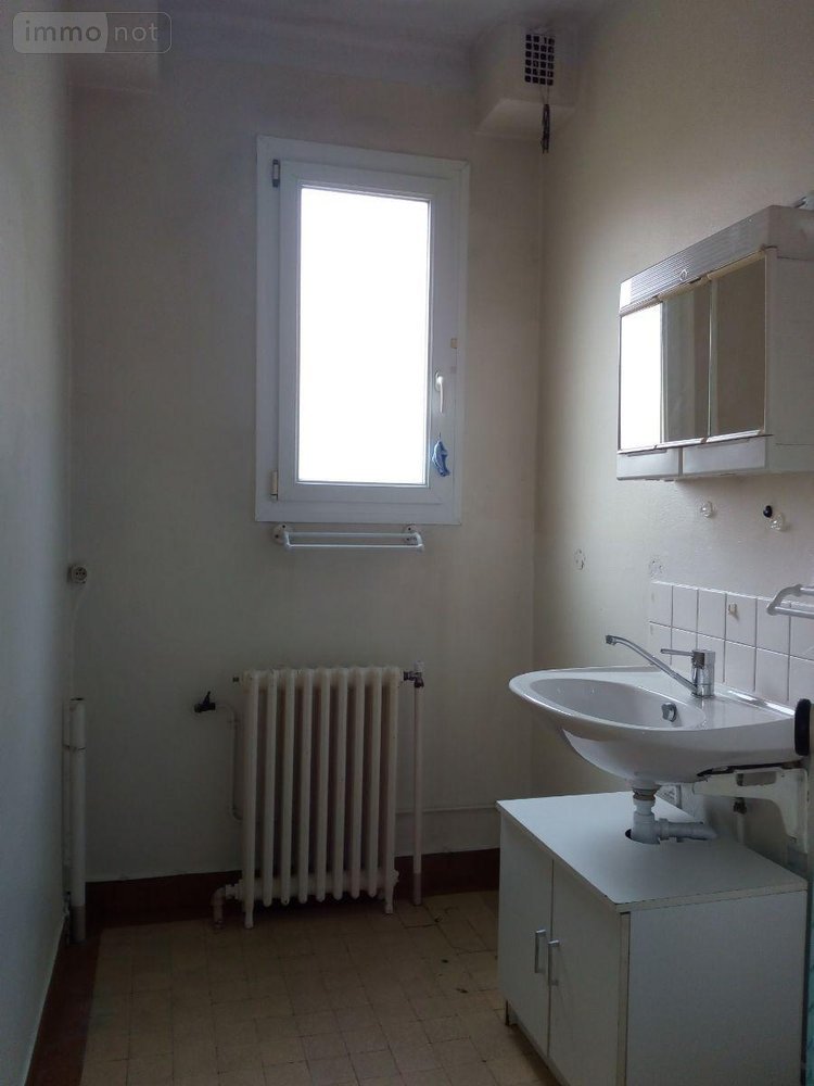 Location maison Villaines-la-Juhel 53700 Mayenne 86 m2 6 pièces 450 euros