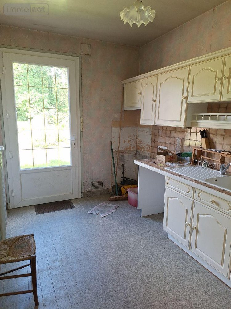 Maison a vendre Henrichemont 18250 Cher 270 m2 7 pièces 126000 euros