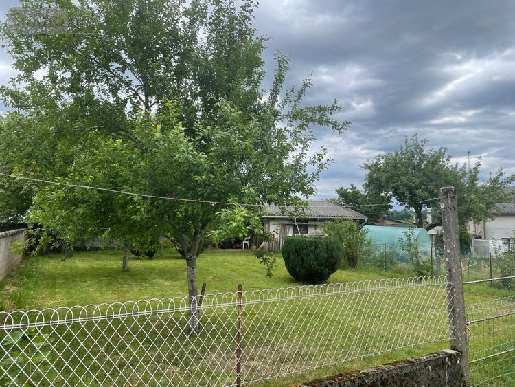 Maison a vendre Ally 15700 Cantal 130 m2  60420 euros