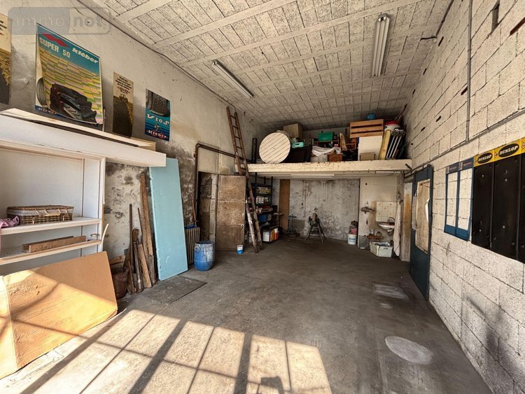 Immeuble a vendre Sousceyrac-en-Quercy 46190 Lot 220 m2  74200 euros